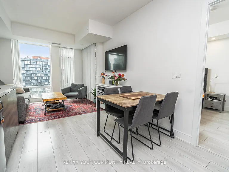 525 Adelaide St W #1518 — Photo 14