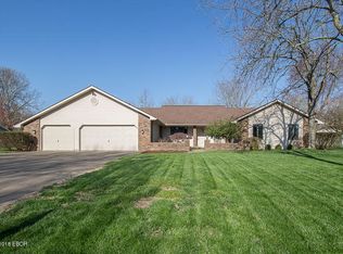 1504 Matthew Ln, Marion, IL 62959