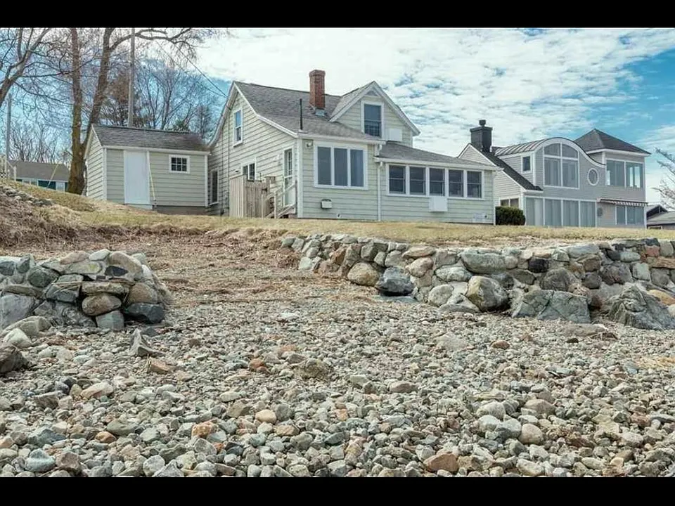 Eagle Hill Rd