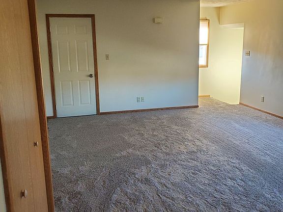 3rd image of 1101 Brentwood Ave #1103BRENTWOODAVE