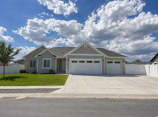 4763 N Sage Park Dr W, Eagle Mountain, UT 84005