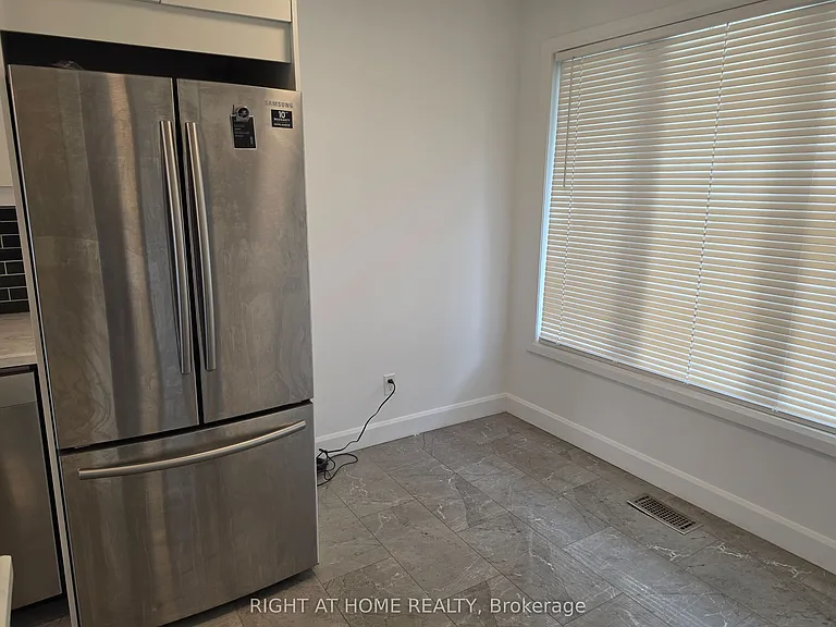 127 Dewitt Rd — Photo 7
