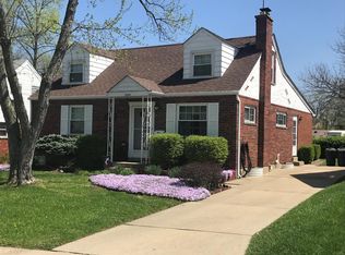 1674 Krylon Dr, Cincinnati, OH 45215