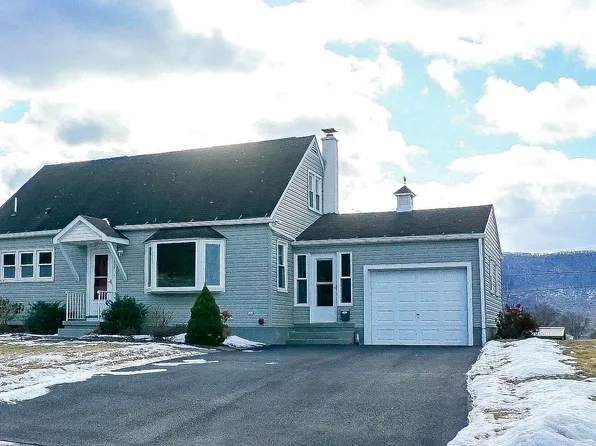 1202 N Hillview St, Flemington, PA 17745