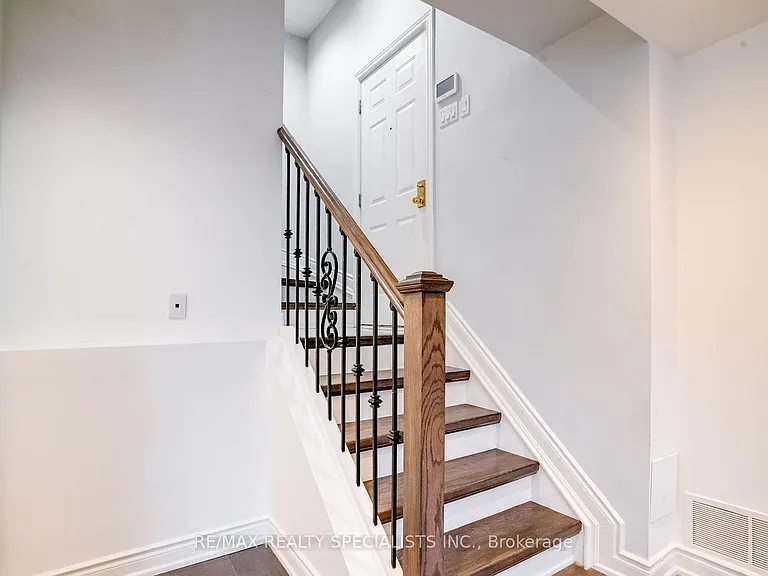 100 Arbors Ln #Townhouse 5 — Photo 16