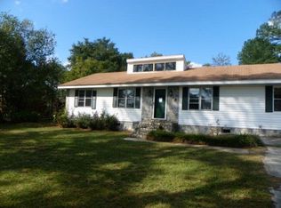 220 Merriweather Dr, Graniteville, SC 29829