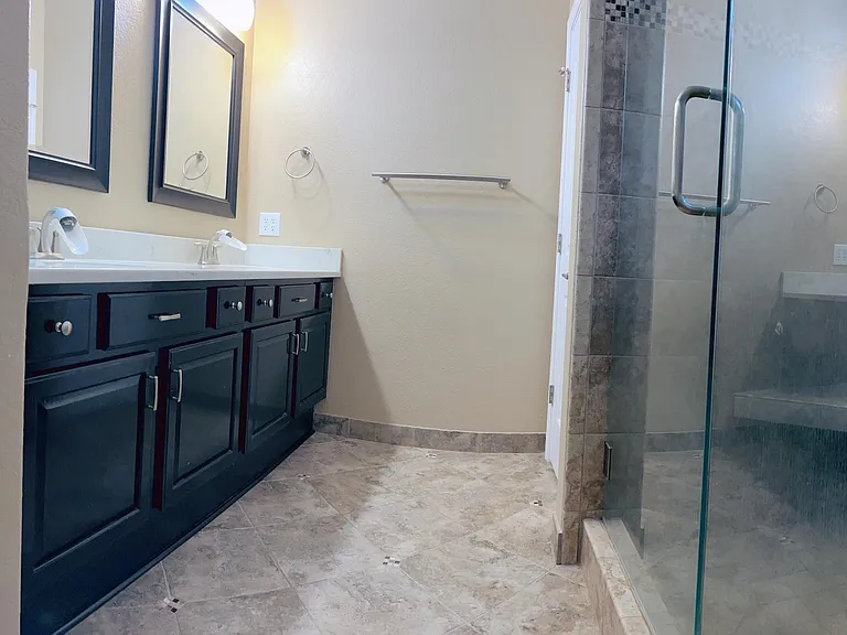 6424 Falls Lake Dr — Photo 11