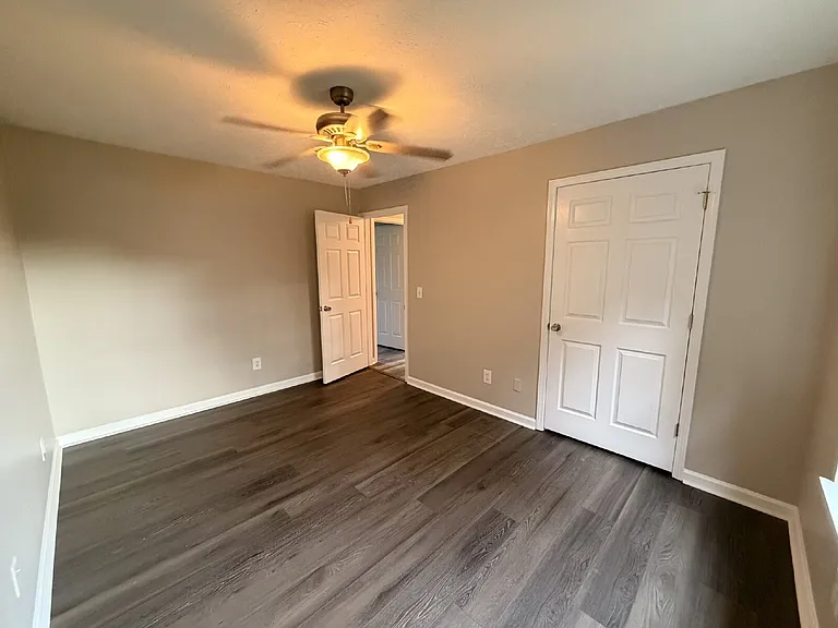 1306 Green Forest Dr — Photo 13