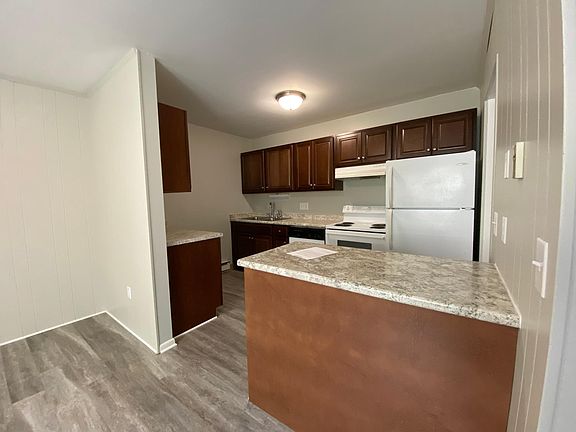 4th image of 312 Washington St #D13