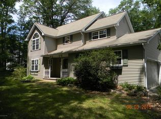 1318 Jonas Ct, Effort, PA 18330