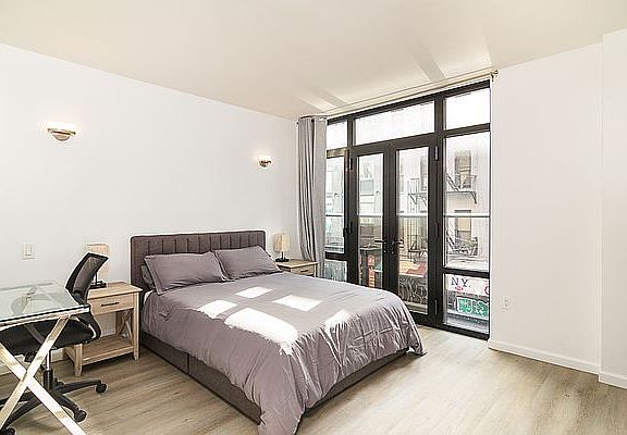 3rd image of 111 Mulberry St #2A
