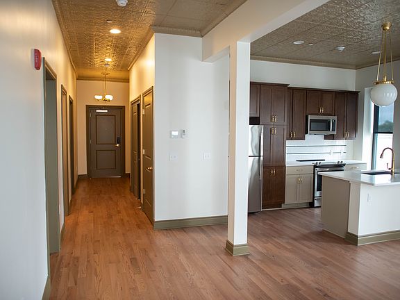4th image of 696 Seneca St #2A