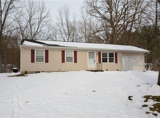 174 Ayrault Rd, Fairport, NY 14450