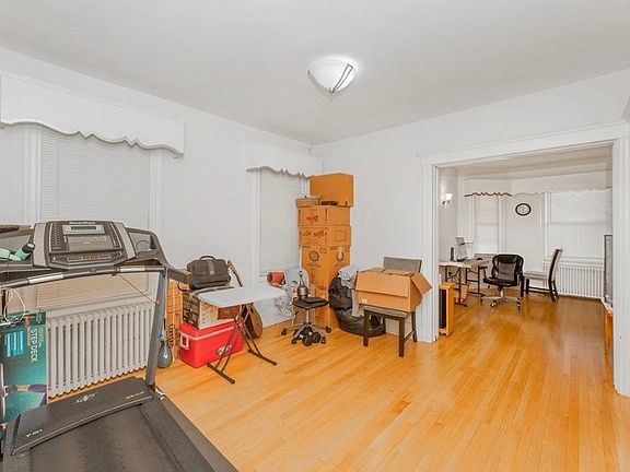 3rd image of 176 Avenue B #1