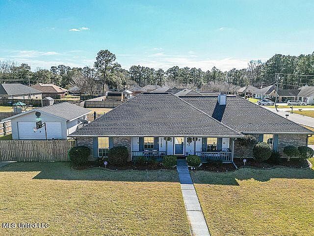 1st image of 6625 Oakbrook Dr