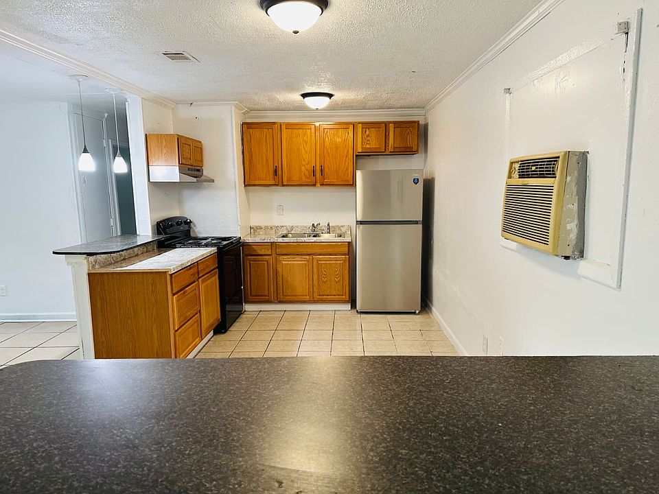 1st image of 4518 4th St