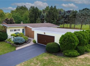 5840 Schantz Rd, Allentown, PA 18104