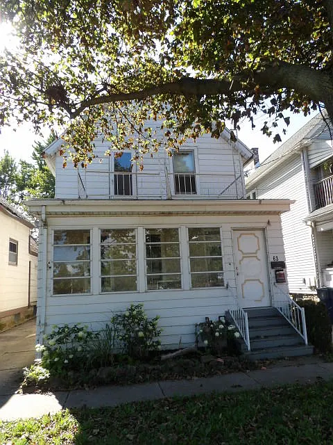 2 bed, 1000 sqft, $1,000 — Photo 1
