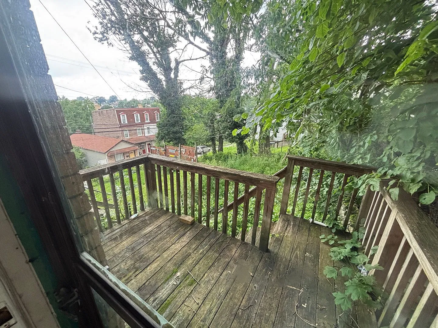 2 bedroom 1 bath house for rent in Mt Washington! — Photo 4