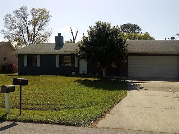 3rd image of 2524 Woodland Dr