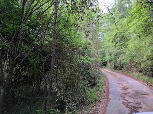 27 Will Ln, Camden, SC 29020