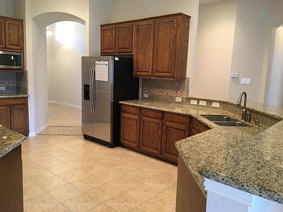 5th image of 5113 Buckland Dr