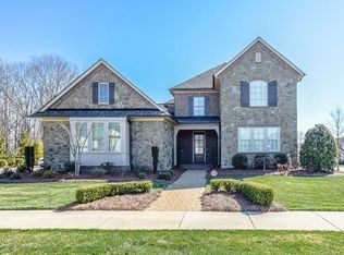 17404 Pennington Dr, Cornelius, NC 28031