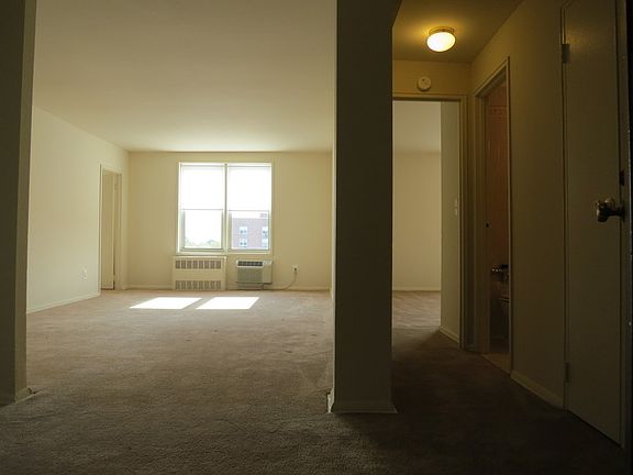 4th image of 30 Ebbitts St APT 5J