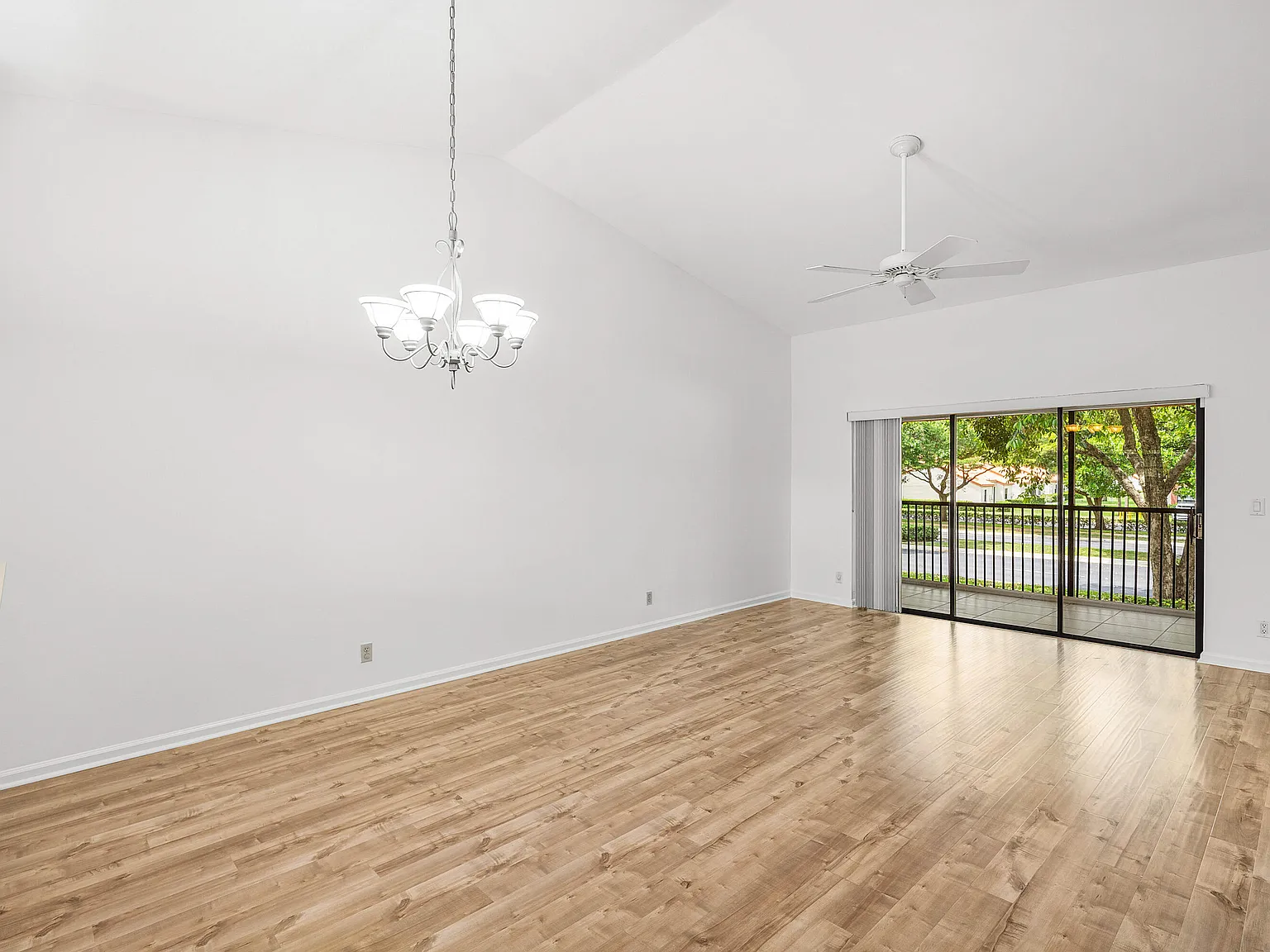 2 bed, 2.0 bath, 1150 sqft, $2,500 — Photo 1