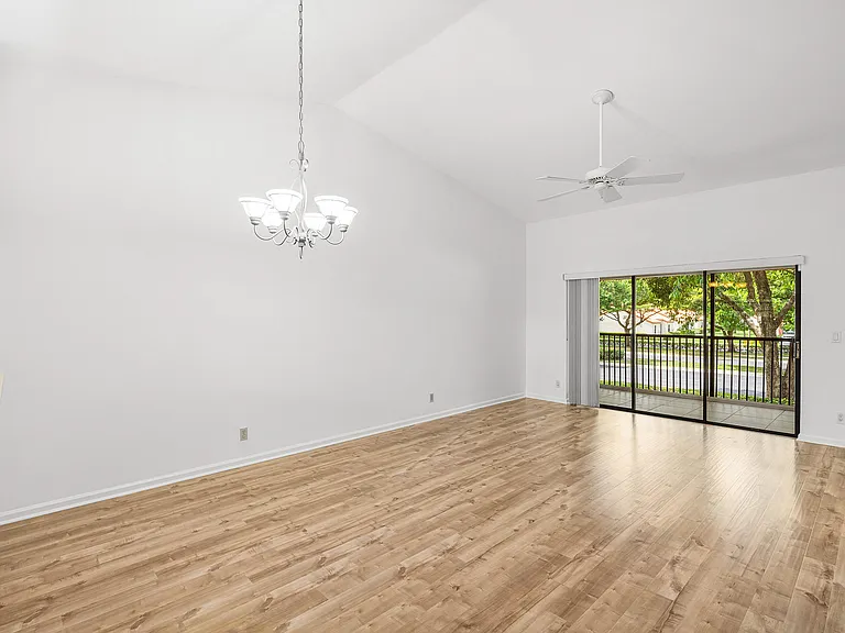 206 Congressional Way #206 — Photo 12