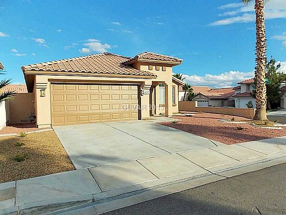 2nd image of 4370 Mesa Hill Dr