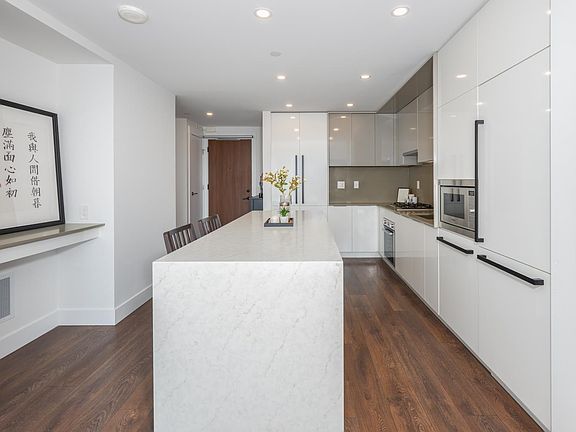 3rd image of 4711 Hazel St #2103