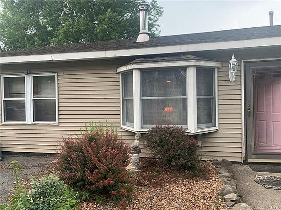 2nd image of 7957 Areopagitica Ave