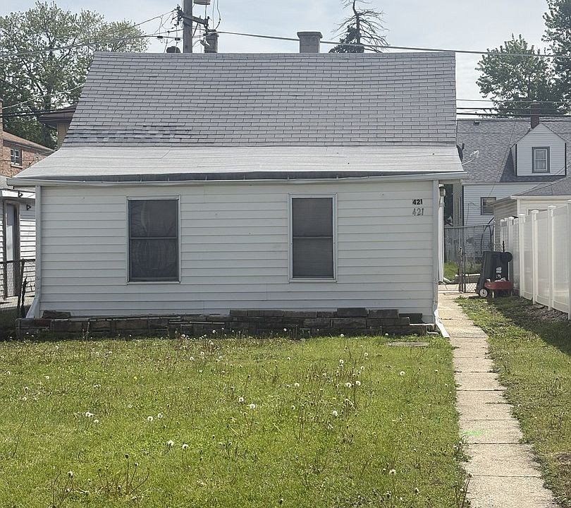 1st image of 421 25th Ave