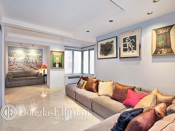 2nd image of 120 Central Park S #7CDE