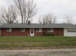 824 Macmillan Dr, Dayton, OH