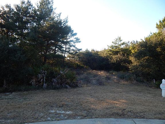 3rd image of 145 La Valencia Cir