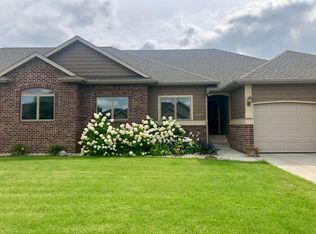 2611 W Sudbury St, Sioux Falls, SD 57108