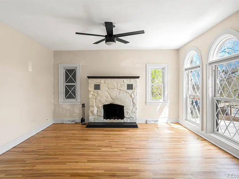 545 Ingalls St — Photo 4