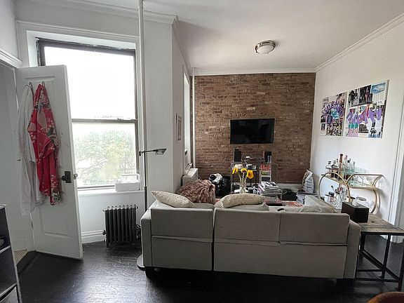 2nd image of 156 Sullivan St APT 9