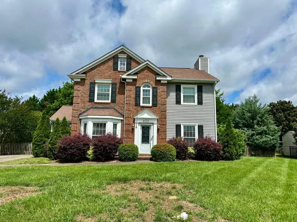 8425 Hirsch Dr, Charlotte, NC 28277