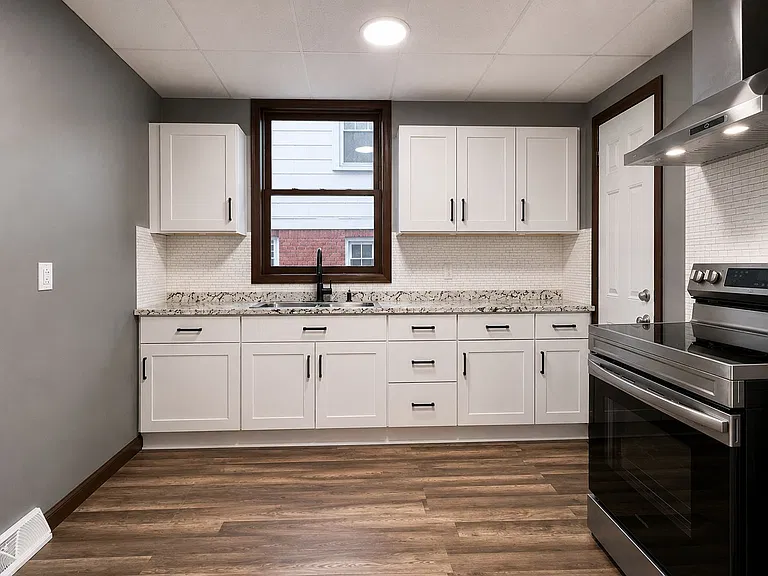 142 Western Ave — Photo 4