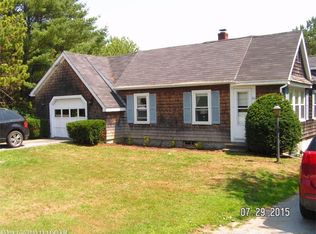 821 River Rd, Saint George, ME 04860