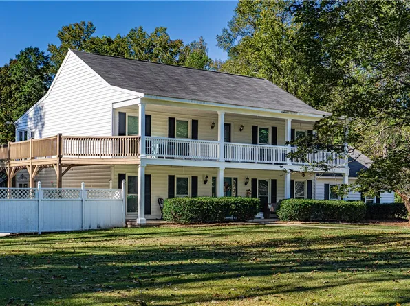 7922 Mullin Rd, Smiths Station, AL 36877