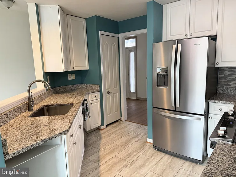 28400 Pinehurst Cir — Photo 3