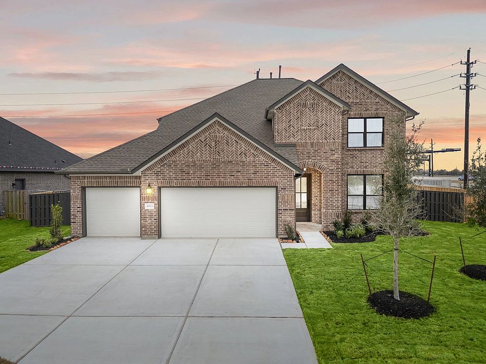 Welcome home to 10023 Goliad Drive located in the community of Blue Heron Estates and zoned to Barbe