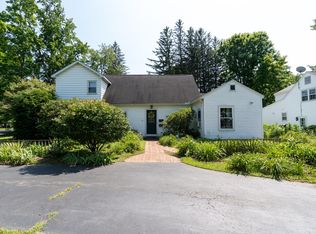 30 Nathaniel Blvd #A, Delmar, NY 12054