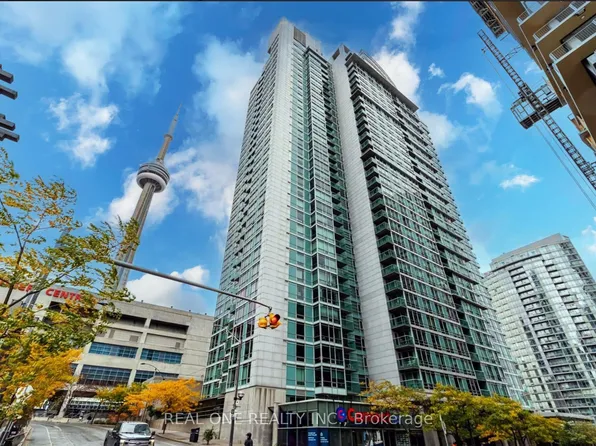 81 Navy Wharf Ct, Toronto, ON