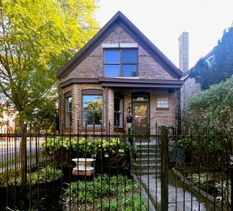 3401 W Beach Ave, Chicago, IL, 60651