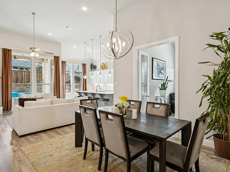 950 Gentle Knoll Ln — Photo 8